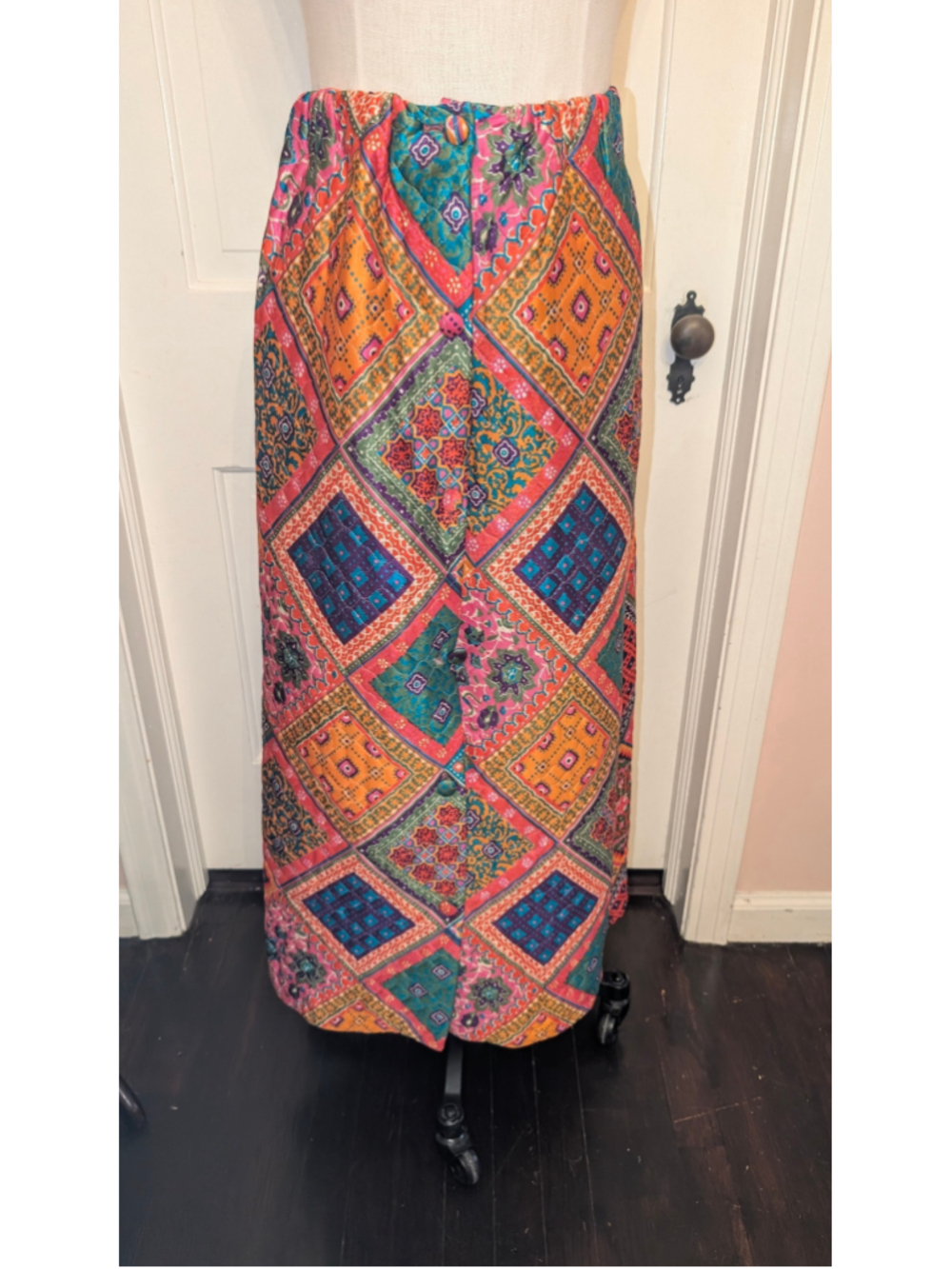 Vintage boho 6os 70s Quilted Maxi Skirt Size S Multi-color Geometric Print